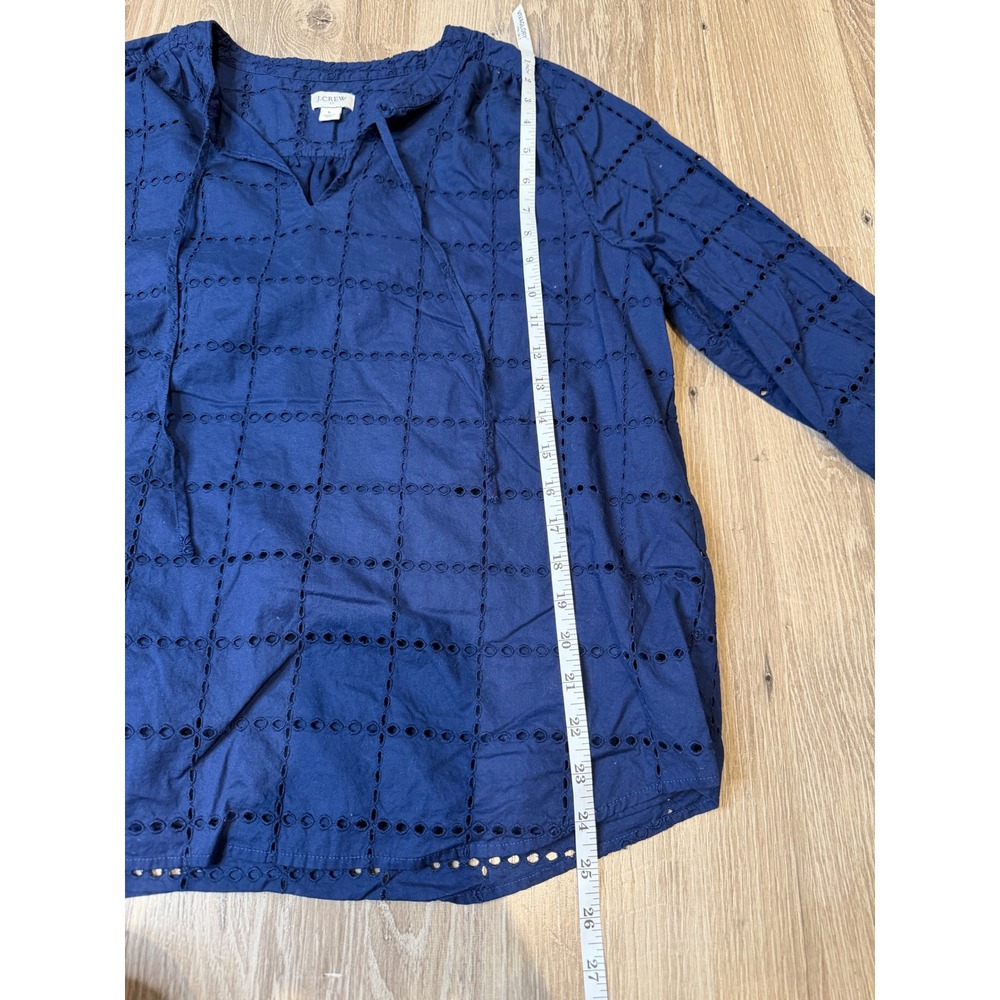 J.Crew Navy Blue Eyelet Cotton Long Sleeve V-Neck Tie Blouse Top Large - Picture 7 of 7